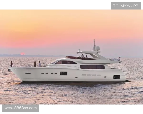 苏亚雷斯训练完回家路上顺手买了艘游艇？