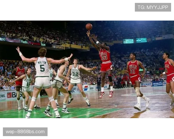 乔丹·普尔利用挡拆创造得分机会提升季后赛关键时刻效率