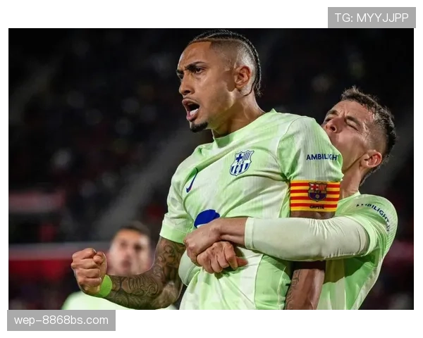 拉菲尼亚：巴西国家队边路主力位置竞争分析