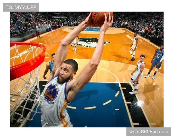 比尔·拉塞尔防守锁定篮下效率远超同侪成球队防守核心